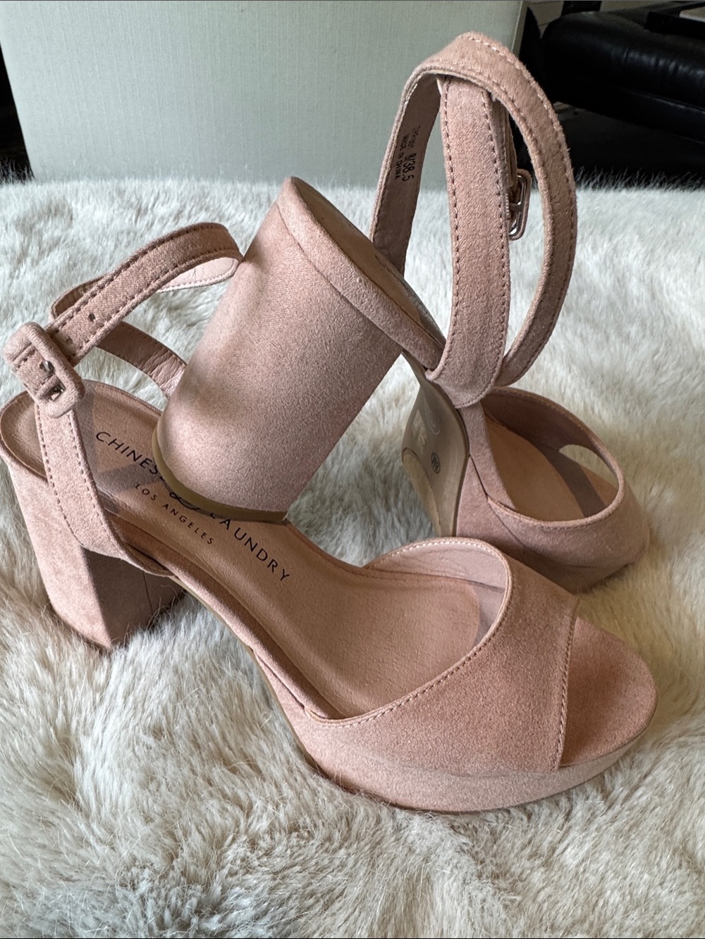 Chinese Laundry Dusty Pink Suede Block Heel Sandals
